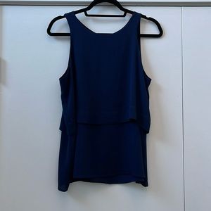 B Collection by Bobeau Women’s Sydney Layered Flyaway Tank Navy Blue med